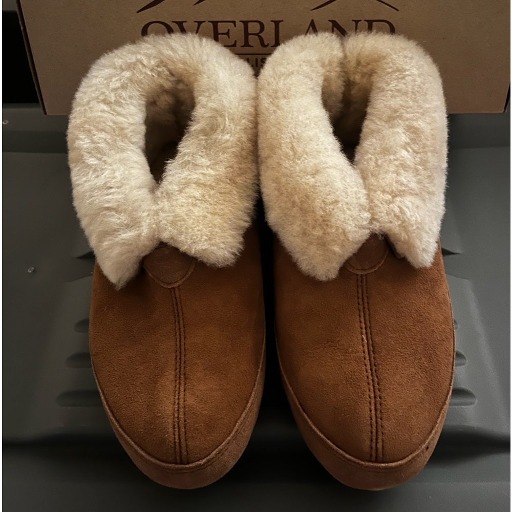 Overland Outfitters slippers size 7